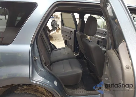 2012 Ford Escape Xlt z USA, uszkodzony, nr VIN 1FMCU9DG2CKA82461